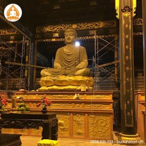 Tượng Phật Bổn Sư Thích Ca bằng xi măng cao 6 mét