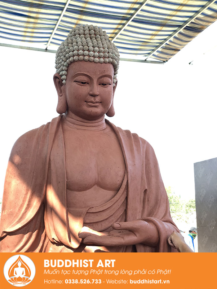 Tượng Phật A Di Đà bằng xi măng