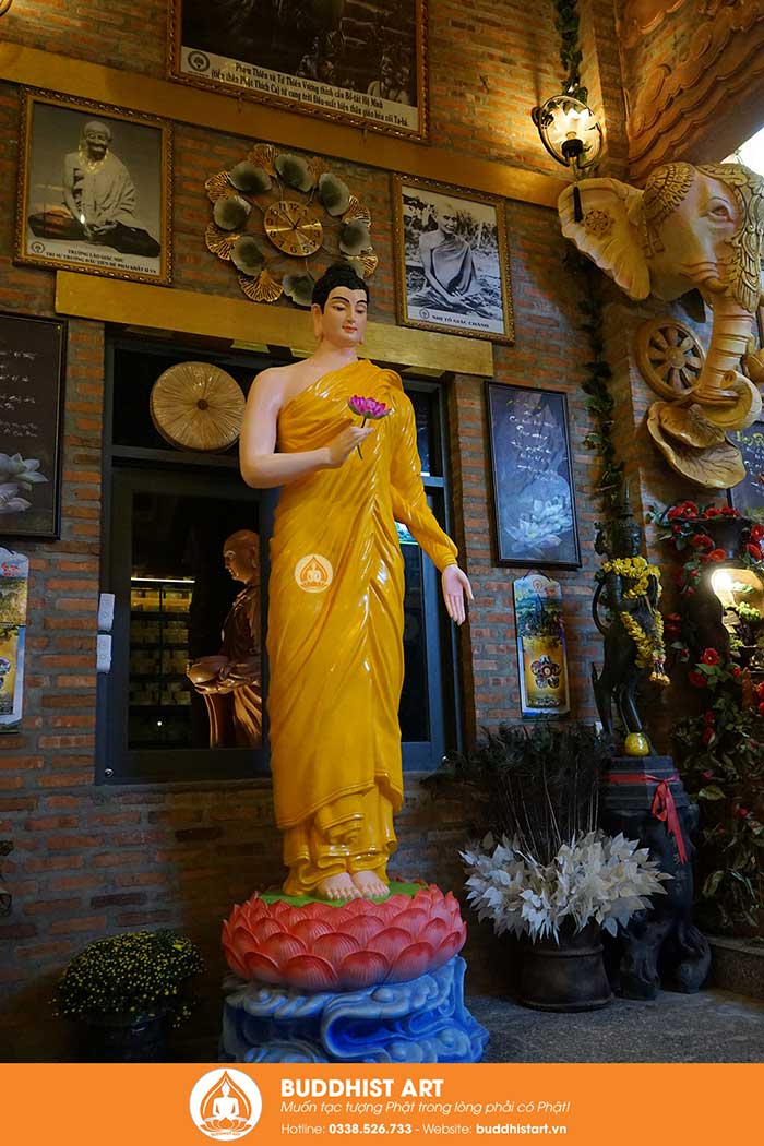 Tượng Phật Thích Ca bằng composite