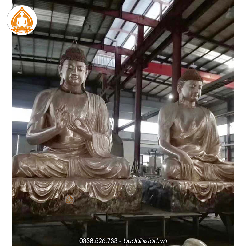 Tượng Phật Thích Ca bằng đồng dáng ngồi